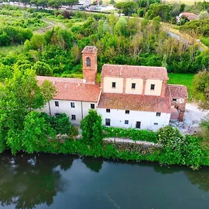 - Il Casale Toscano - 1900Mt From The Tower Of Pisa & Trains Station - Free Parking - No Breakfast - No Air Conditioning But Fan - Only Self Check-In Access From 3 Pm Pisa